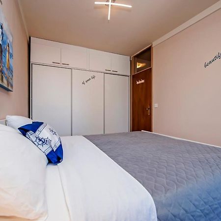 Appartement Apartman Bellana à Rovinj Extérieur photo