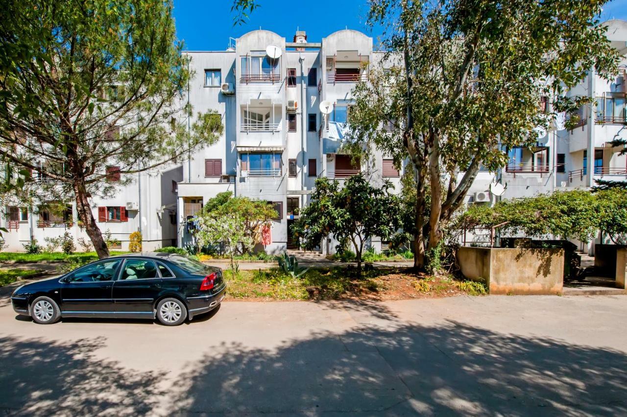 Appartement Apartman Bellana à Rovinj Extérieur photo