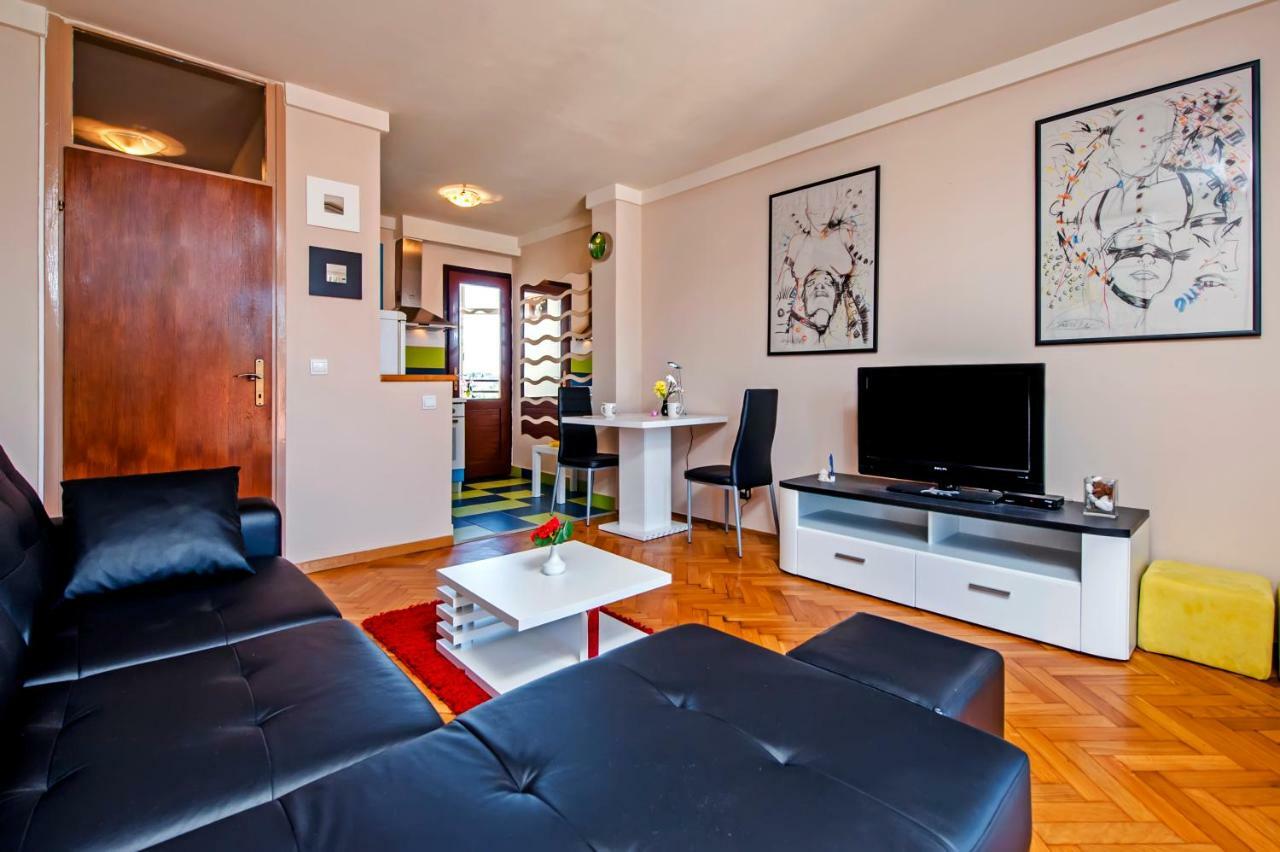 Appartement Apartman Bellana à Rovinj Extérieur photo